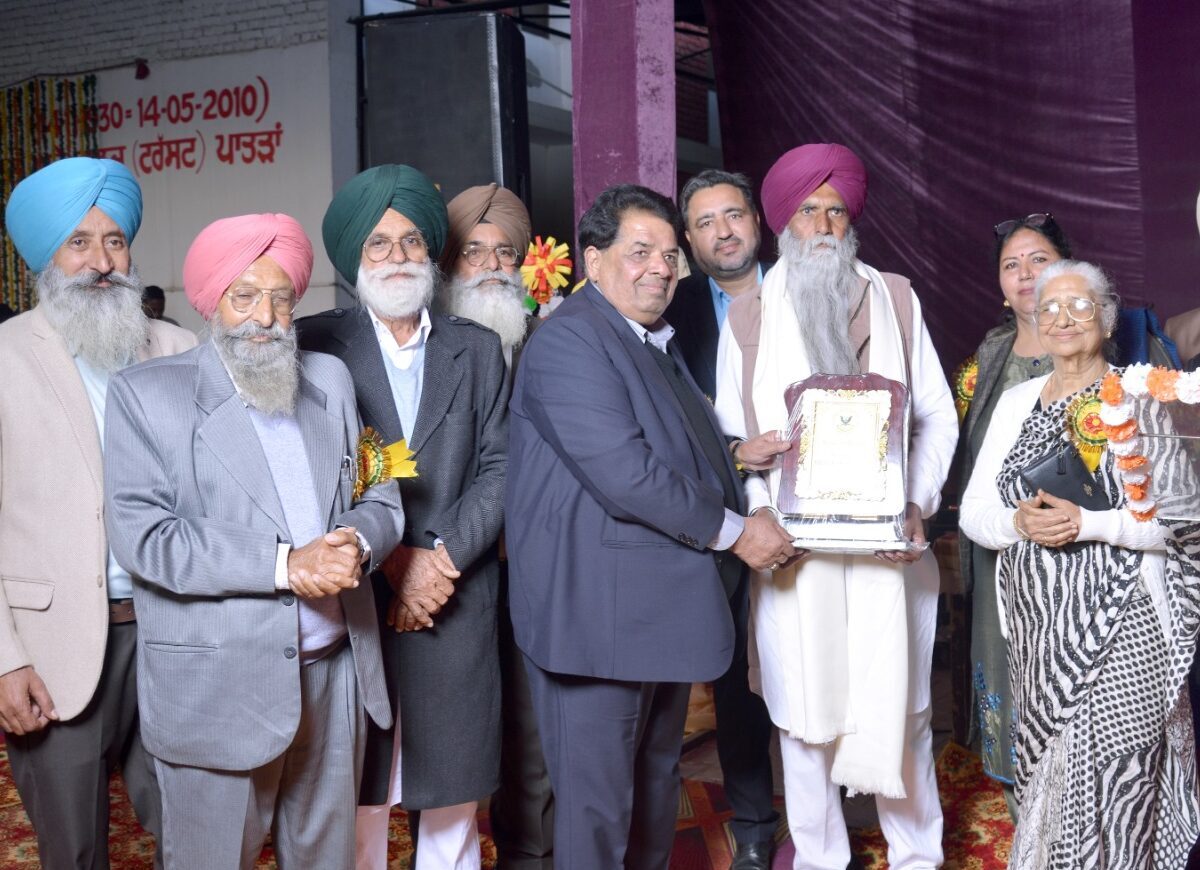 62e733f0-98b5-4306-b694-d605c05d17ea